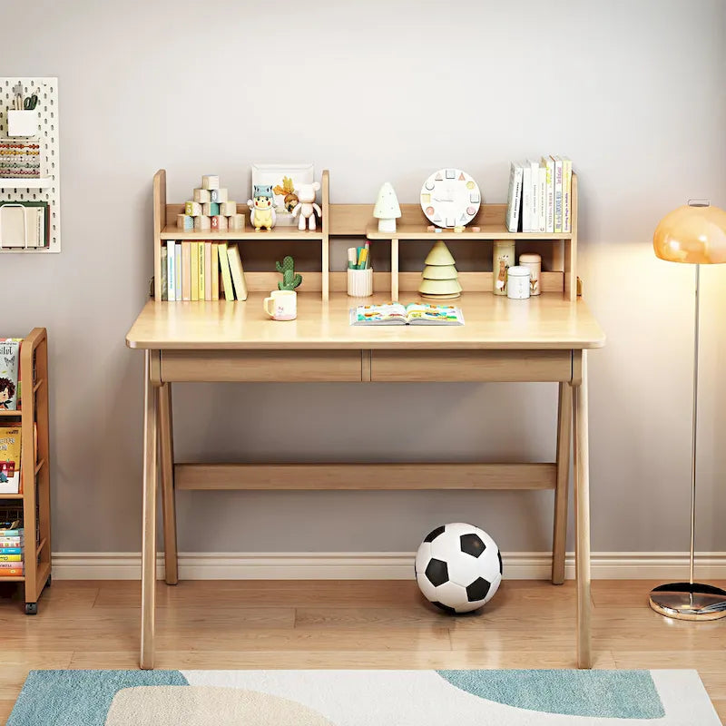 Bureau d'enfant en bois avec étagère