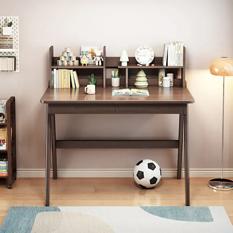 Bureau d'enfant en bois avec étagère