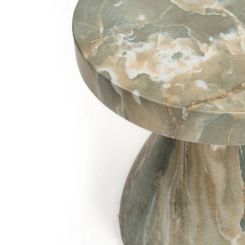 Table d'appoint en faux marbre élégante pour l'intérieur et l'extérieur