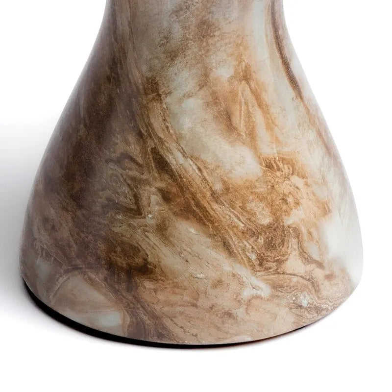 Table d'appoint en faux marbre élégante pour l'intérieur et l'extérieur