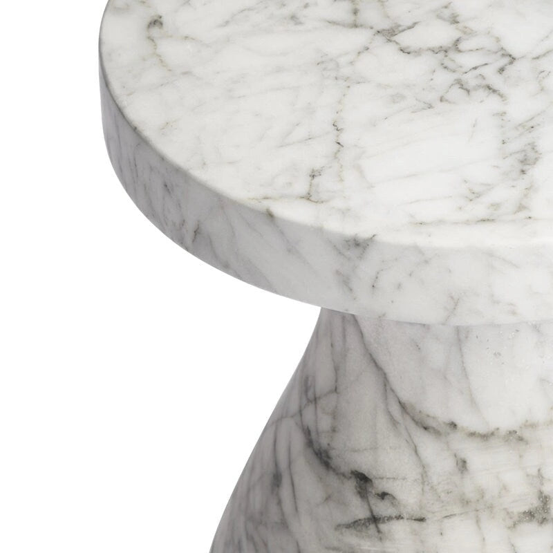 Table d'appoint en faux marbre élégante pour l'intérieur et l'extérieur