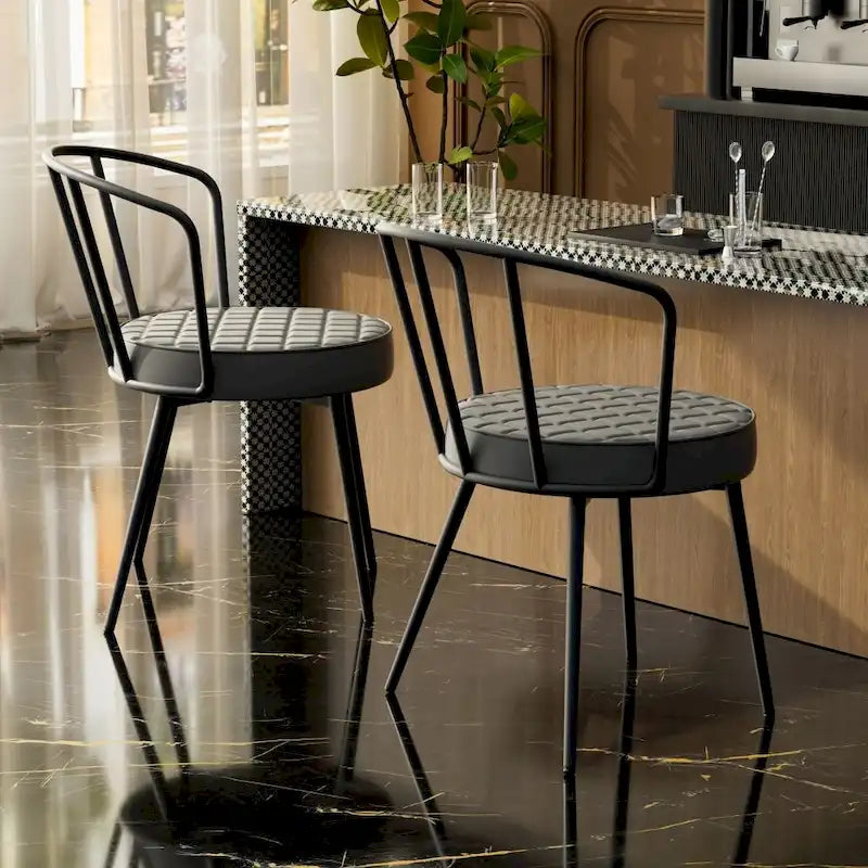 Chaises de salle à manger en cuir avec structure en métal
